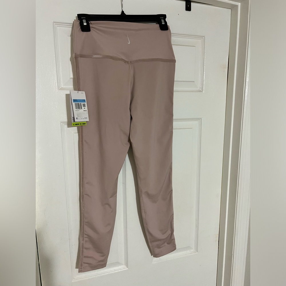 Nike CU6571 269 Women's Blush Pink Yoga 7/8 High Rise Leggings